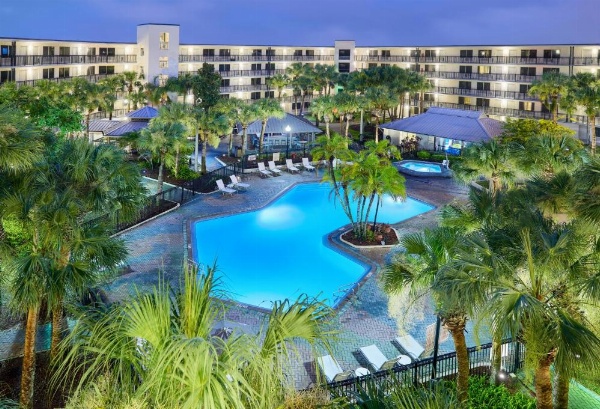 Staybridge Suites - Orlando Royale Parc Suites image 12