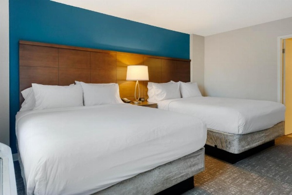 Staybridge Suites - Orlando Royale Parc Suites image 16
